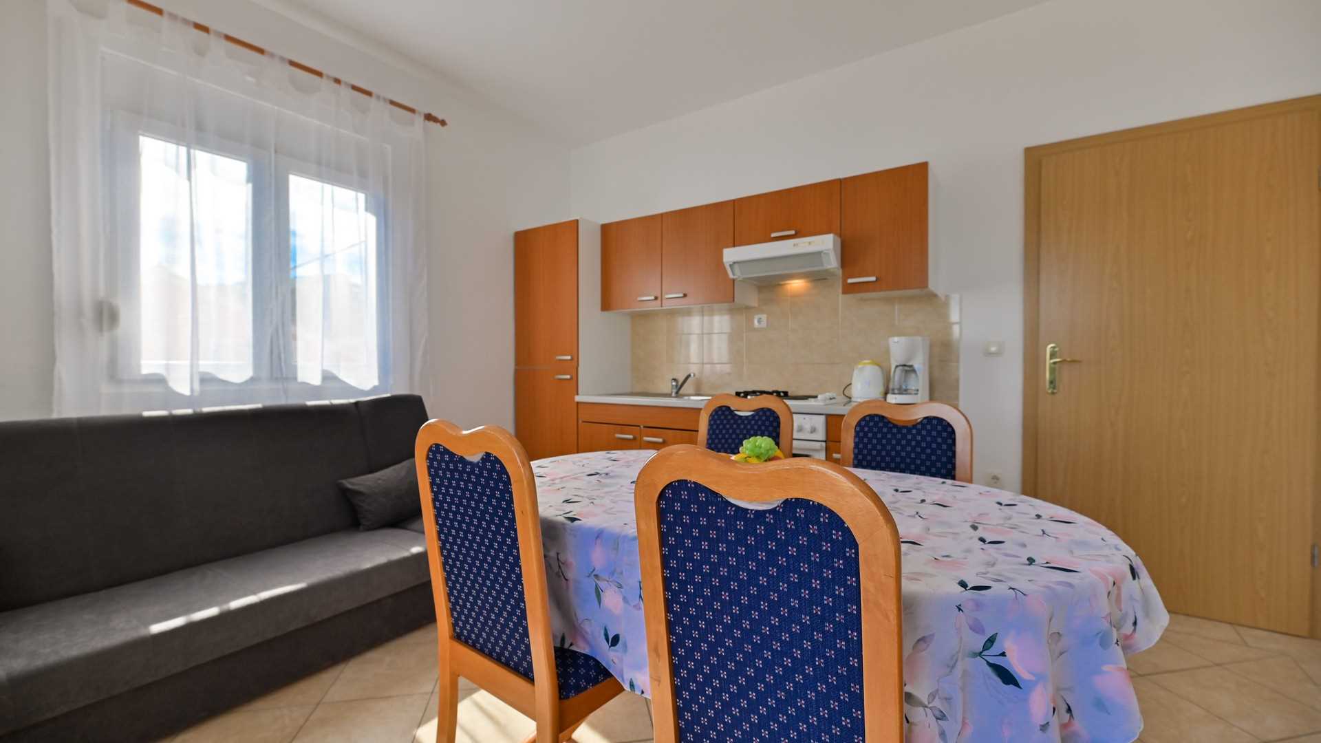 Apartment Narona 4