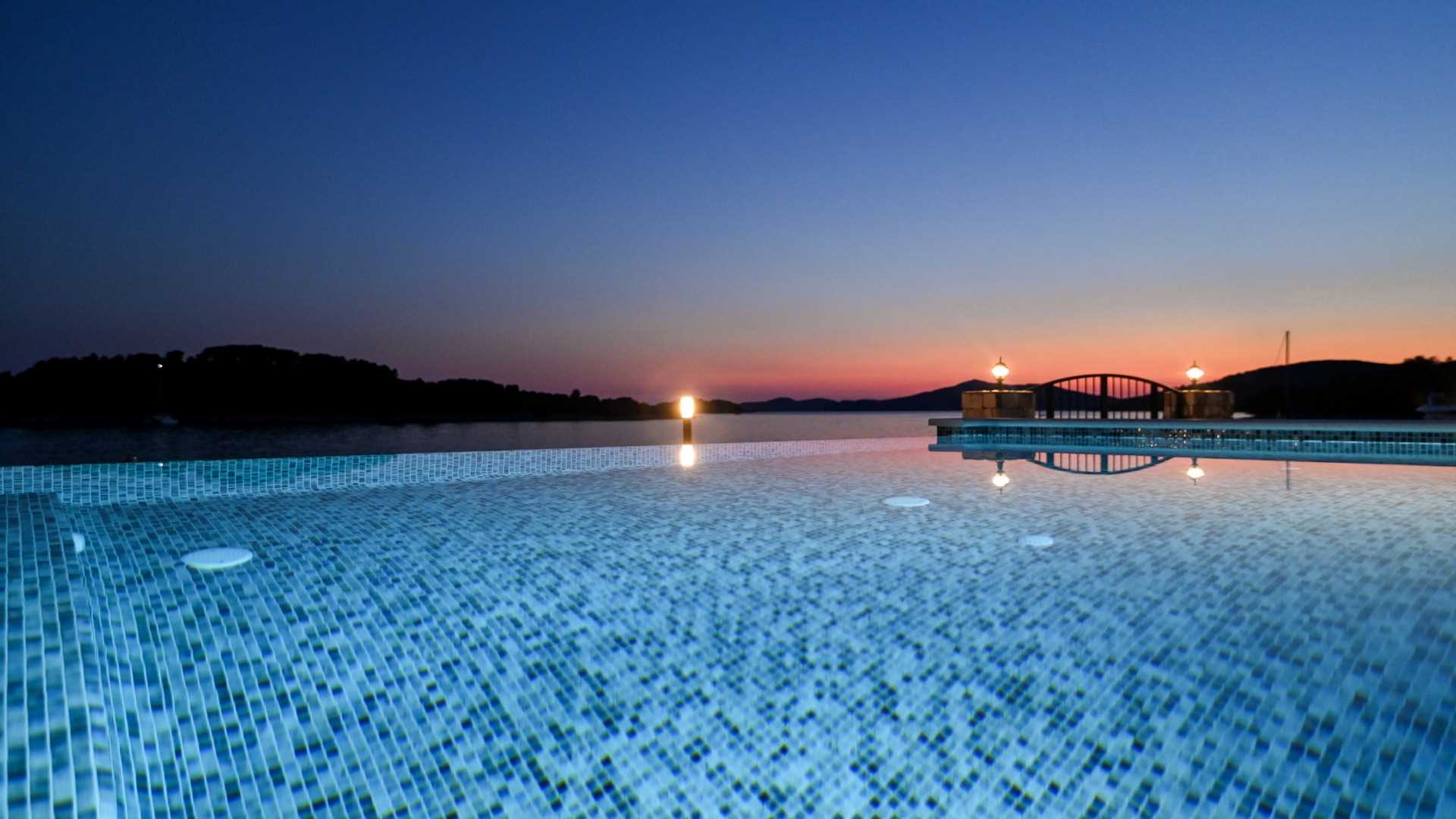 Beachside Villa  Ocean Dreams