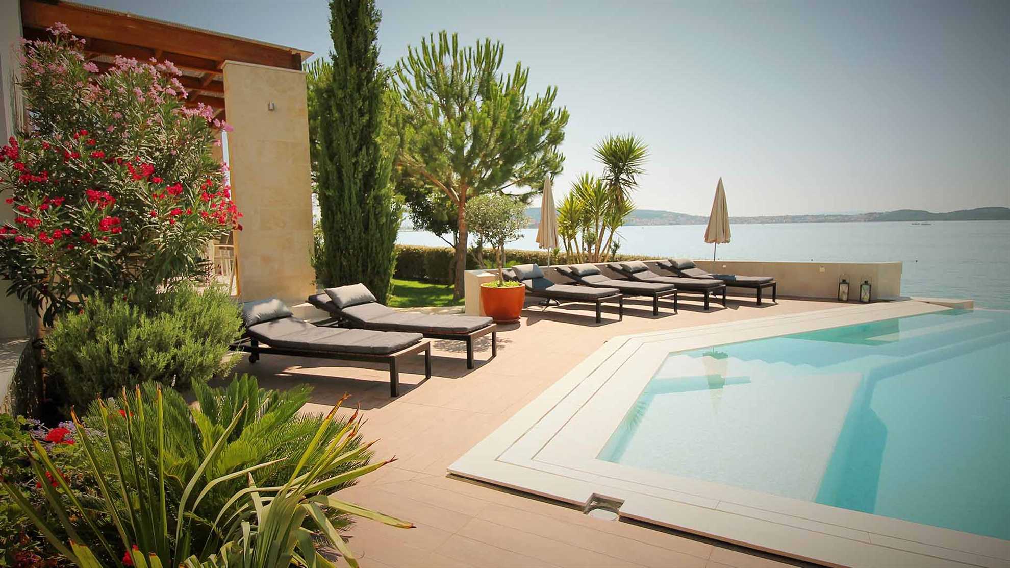 Beachside apartment Sea Pearl with seaview balcony - EOS CROATIA