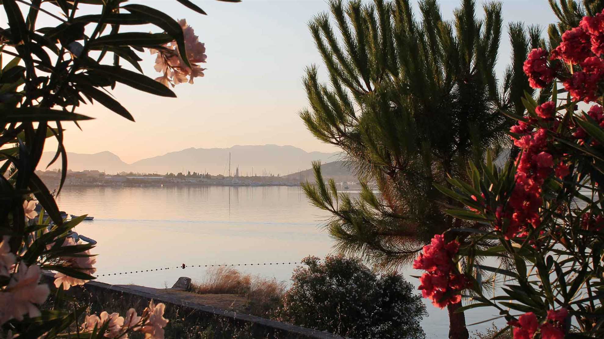 Beachside apartment Sea Pearl with seaview balcony - EOS CROATIA