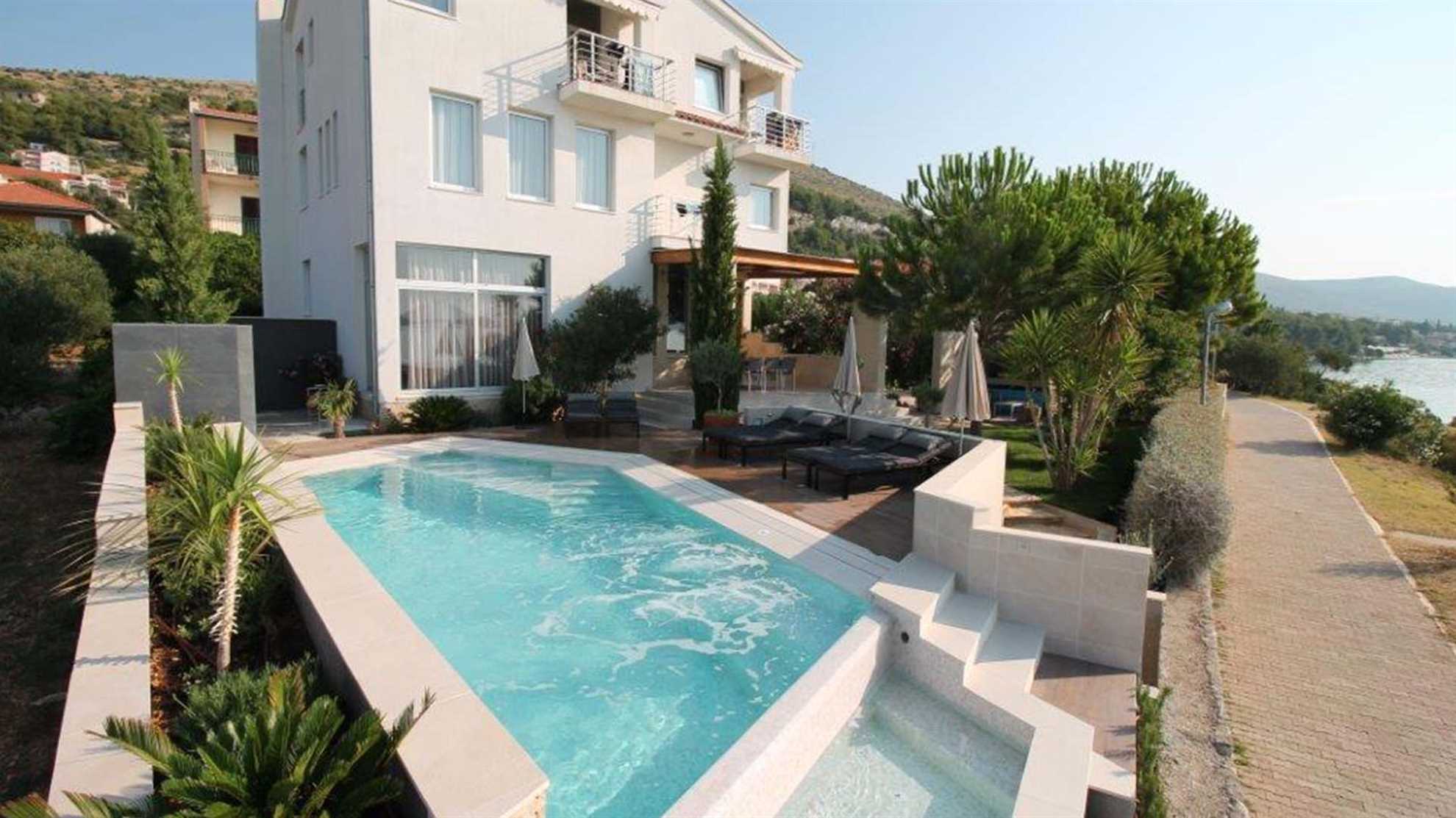 Beachside apartment Sea Pearl with seaview balcony - EOS CROATIA