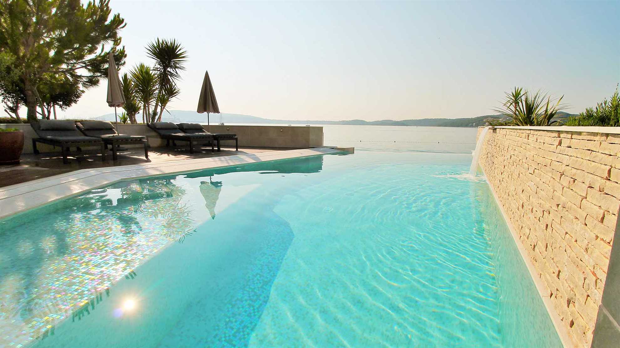 Beachside apartment Sea Pearl with seaview balcony - EOS CROATIA